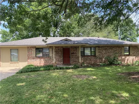 2805 E Osage Dr, Springdale, AR 72764 photo 1