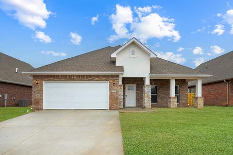 2130 Periwinkle Pl, Centerton, AR 72719