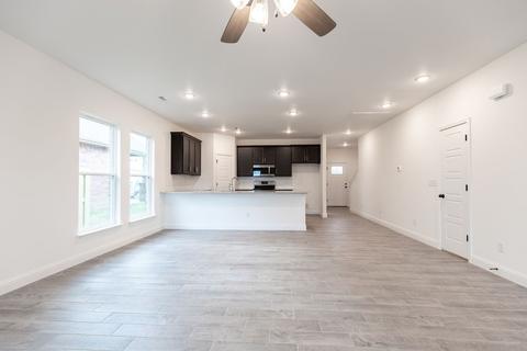 2130 Periwinkle Pl, Centerton, AR 72719 photo 4
