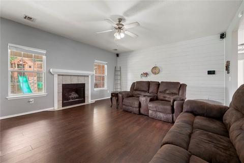 721 Tyler St, Centerton, AR 72719 photo 3