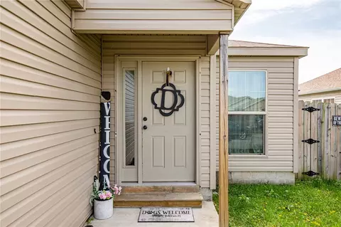 614 Cascade Cir, Springdale, AR 72764 photo 3
