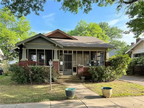 2004 S L St, Fort Smith, AR 72901 photo 1