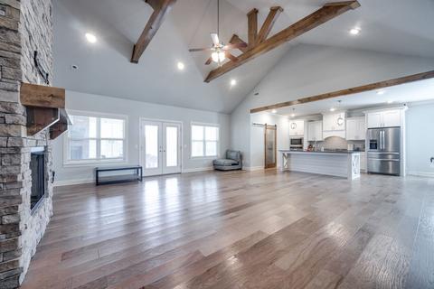 1031 Silver Maple St, Centerton, AR 72719 photo 2