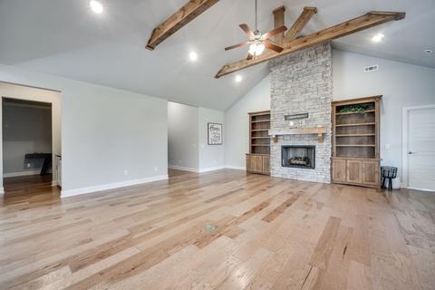 1031 Silver Maple St, Centerton, AR 72719 photo 4