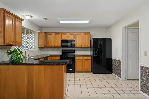 2482 Jean St, Springdale, AR 72762 photo 6