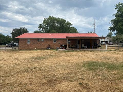 509 Stapleton Pl, Lincoln, AR 72744 photo 3