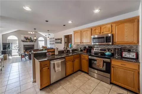 3368 Eaglecrest Cir, Springdale, AR 72762 photo 12