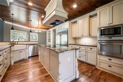892 E Lake Rd, Springdale, AR 72762 photo 11
