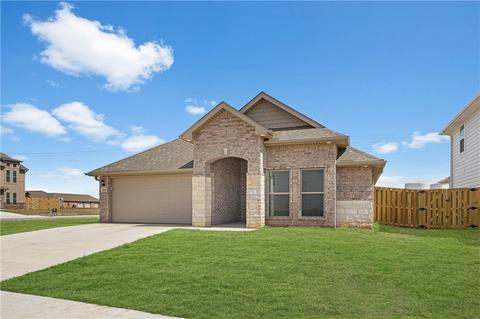 2440 Cameo Ln, Bentonville, AR 72712