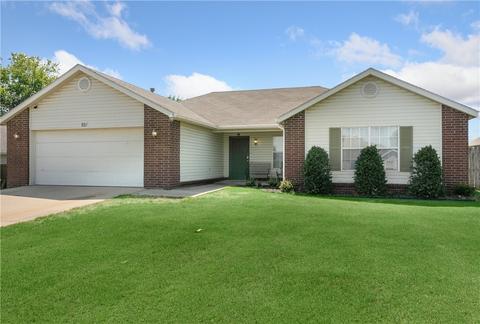 921 Fieldstone Ct, Centerton, AR 72719 photo 1