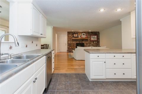 2245 Cheyenne Trl, Springdale, AR 72762 photo 17