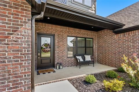 1202 Morra, Springdale, AR 72762 photo 4
