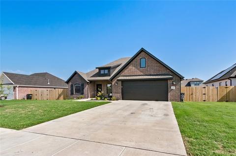 1202 Morra, Springdale, AR 72762 photo 2