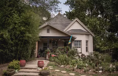 423 Spring St, Rogers, AR 72756 photo 1