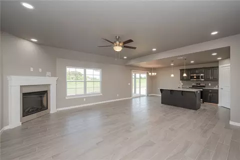 1612 Taylor Orchard Rd, Gentry, AR 72734 photo 4
