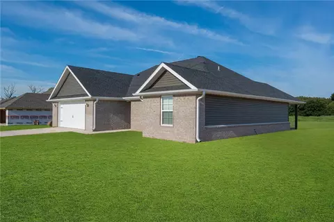 1612 Taylor Orchard Rd, Gentry, AR 72734 photo 2