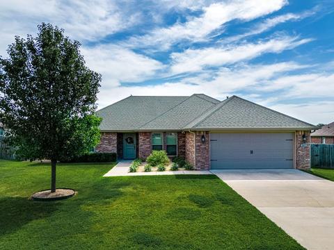 217 Mcdaniel St, Lowell, AR 72745 photo 1