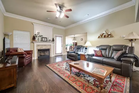217 Mcdaniel St, Lowell, AR 72745 photo 5