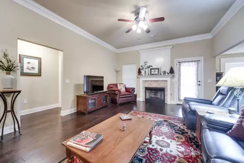 217 Mcdaniel St, Lowell, AR 72745 photo 4