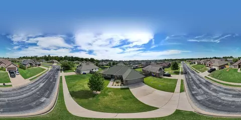217 Mcdaniel St, Lowell, AR 72745 photo 2