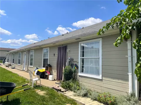 910 Caudle Ave, Springdale, AR 72764 photo 3