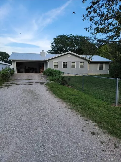 1910 Slack St, Pea Ridge, AR 72751