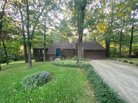 1379 W Twin Springs St, Siloam Springs, AR 72761