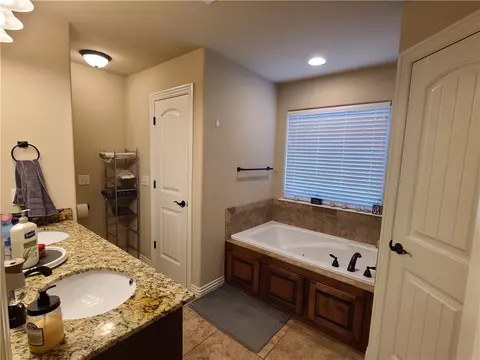 659 Olivia Ln, Centerton, AR 72719 photo 15