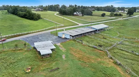 2810 Barrington Rd, Springdale, AR 72762