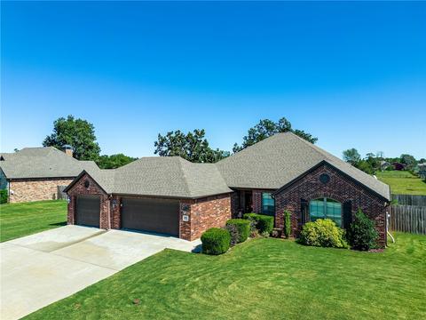 523 Thrush St, Lowell, AR 72745 photo 2