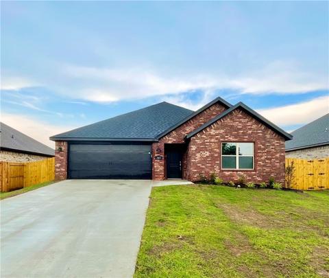 707 W Taylor St, Siloam Springs, AR 72761