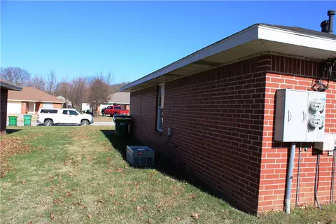 3269 Singletree Ave, Springdale, AR 72764 photo 8