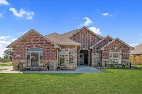 2401 Armstrong Ln, Pea Ridge, AR 72751