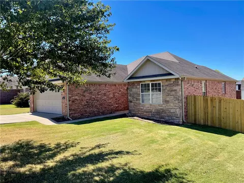 3394 Oglethorpe St, Springdale, AR 72764 photo 2
