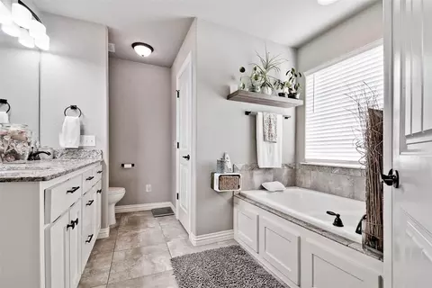 711 Olivia Ln, Centerton, AR 72719 photo 13