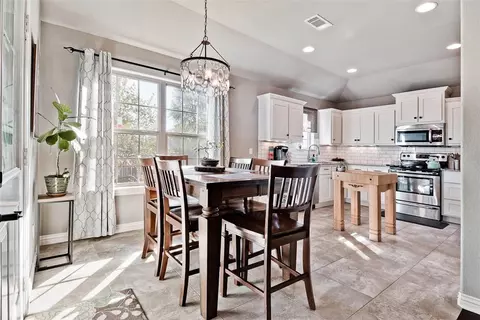 711 Olivia Ln, Centerton, AR 72719 photo 8