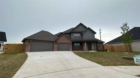 840 Perdido St, Tontitown, AR 72762