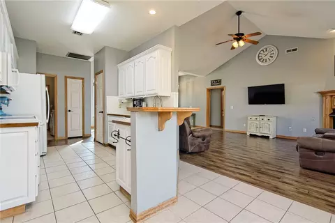 208 Blake Dr, Centerton, AR 72719 photo 7
