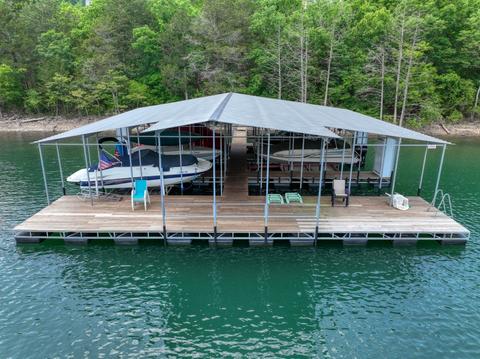 90 Cedar Cv, Eureka Springs, AR 72631