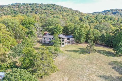 56 County Road 229, Eureka Springs, AR 72631