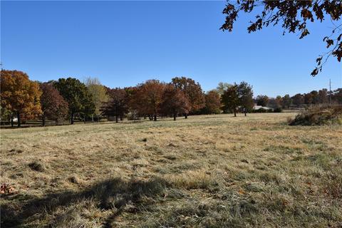 8169 N Tycoon Rd, Centerton, AR 72712 photo 4