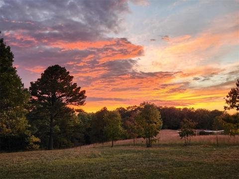 5738 County Road 302, Eureka Springs, AR 72632
