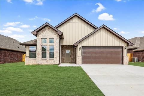 971 Pink Lady Pl, Bentonville, AR 72712