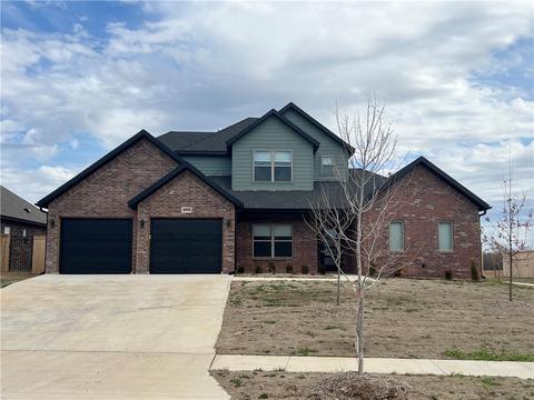 4605 SW Bridgewater St, Bentonville, AR 72712