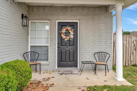 2824 Eagle Crest Cir, Springdale, AR 72762 photo 2
