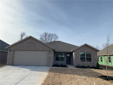 1041 Riverside Dr, Centerton, AR 72713 photo 1