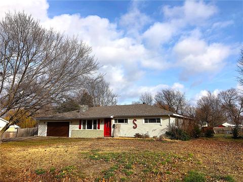 1315 S 10th St, Rogers, AR 72756