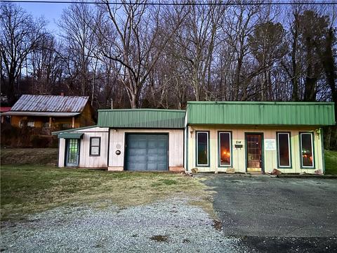 214 5th St, Saint Paul, AR 72760 photo 1