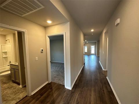 800 Comanche Dr, Gentry, AR 72734 photo 2