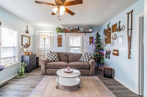 810 Maple Dr, Springdale, AR 72764 photo 3